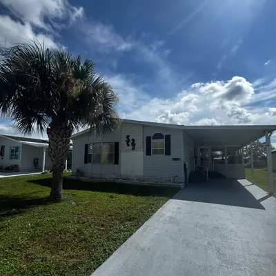 6780 Dulce Real Avenue, Fort Pierce – Manufactured Home for sale