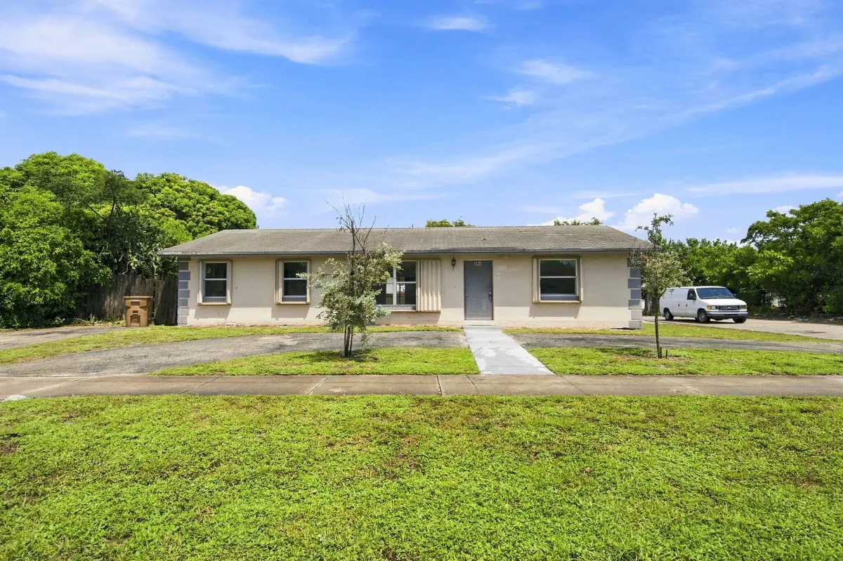 2-web-or-mls-399-sw-14th-st at 399 SW 14TH Street, Deerfield Beach