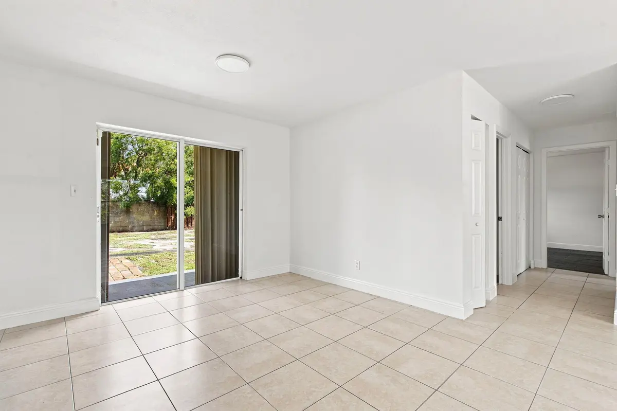 7-web-or-mls-399-sw-14th-st at 399 SW 14TH Street, Deerfield Beach