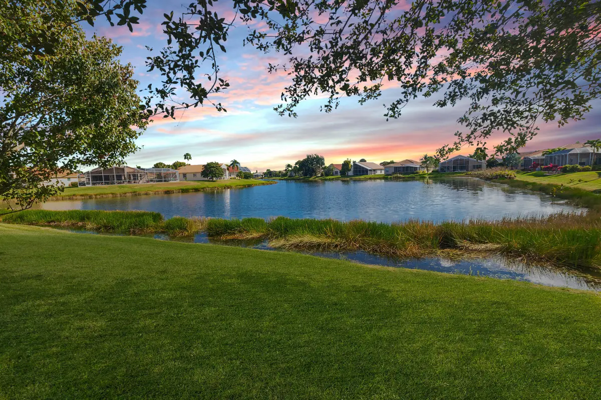 dusk lake at 468 NW BLUE LAKE Drive, Port St. Lucie