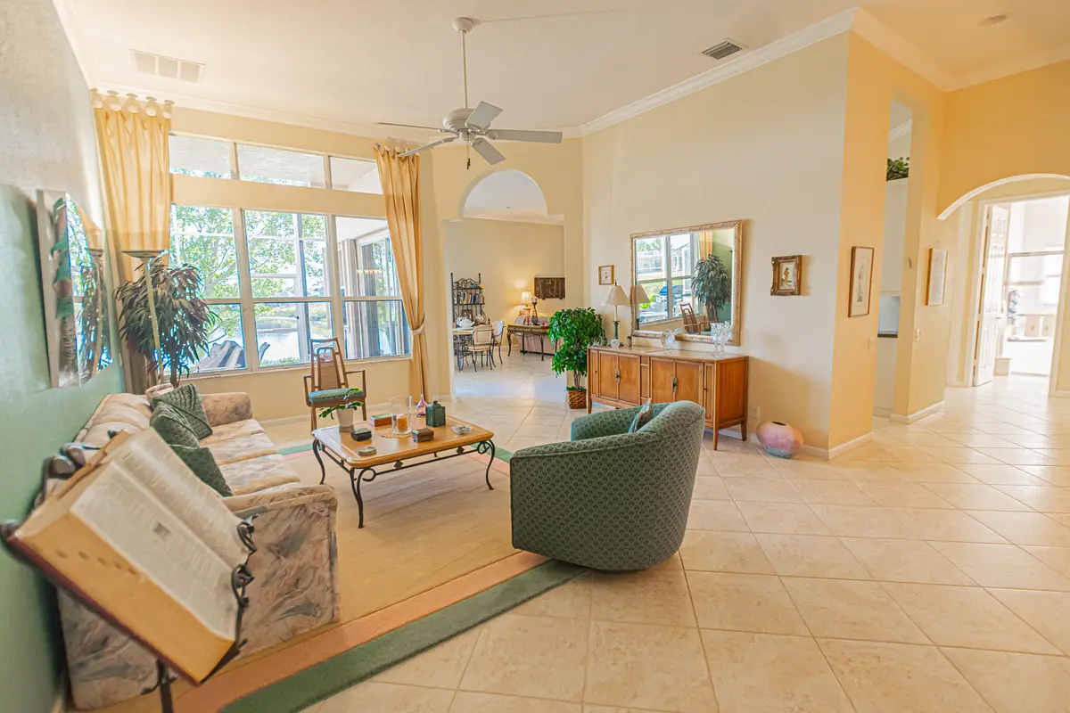 DSC_9644-HDR at 468 NW BLUE LAKE Drive, Port St. Lucie
