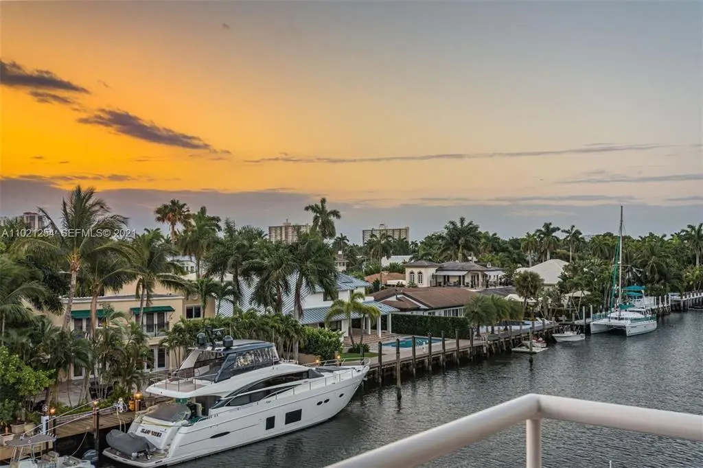 SUNSET BALCONY at 180 Isle Of Venice Drive 433, Fort Lauderdale