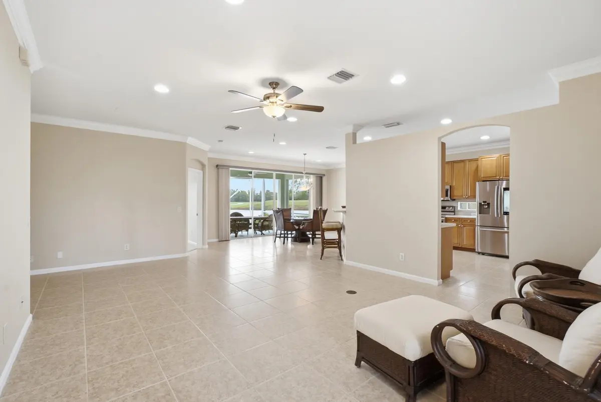 4_smg02897 at 562 NW WAVERLY Circle, Port St. Lucie