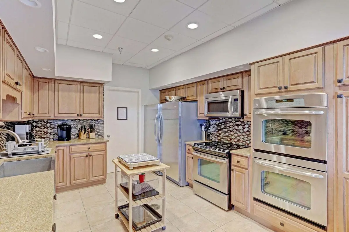 KITCHEN at 5380 N OCEAN Drive 5B, Singer Island