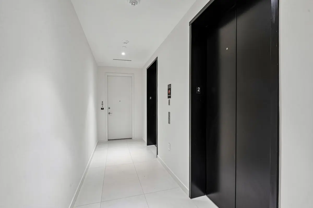 3-web-or-mls-Biscayne Blvd 201-S0409-003 at 1400 BISCAYNE Boulevard 201, Miami