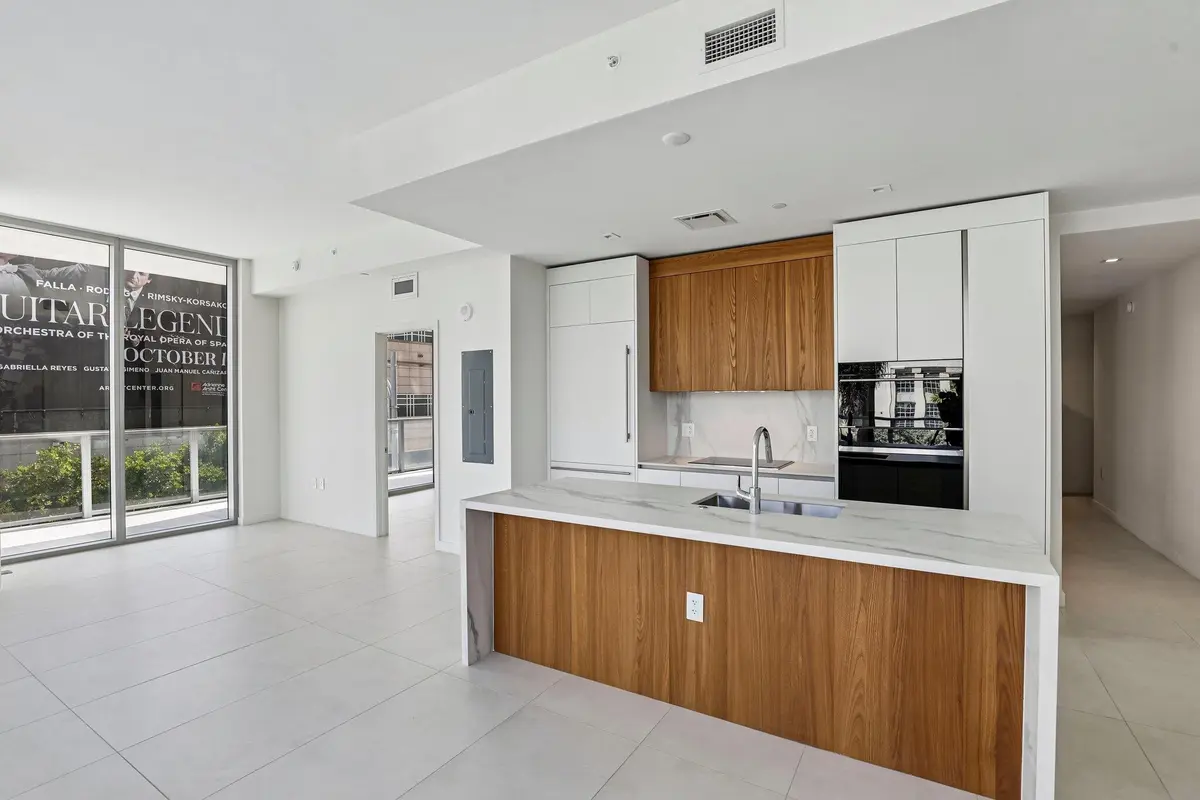 Photo #2-12 at 1400 BISCAYNE Boulevard 201, Miami