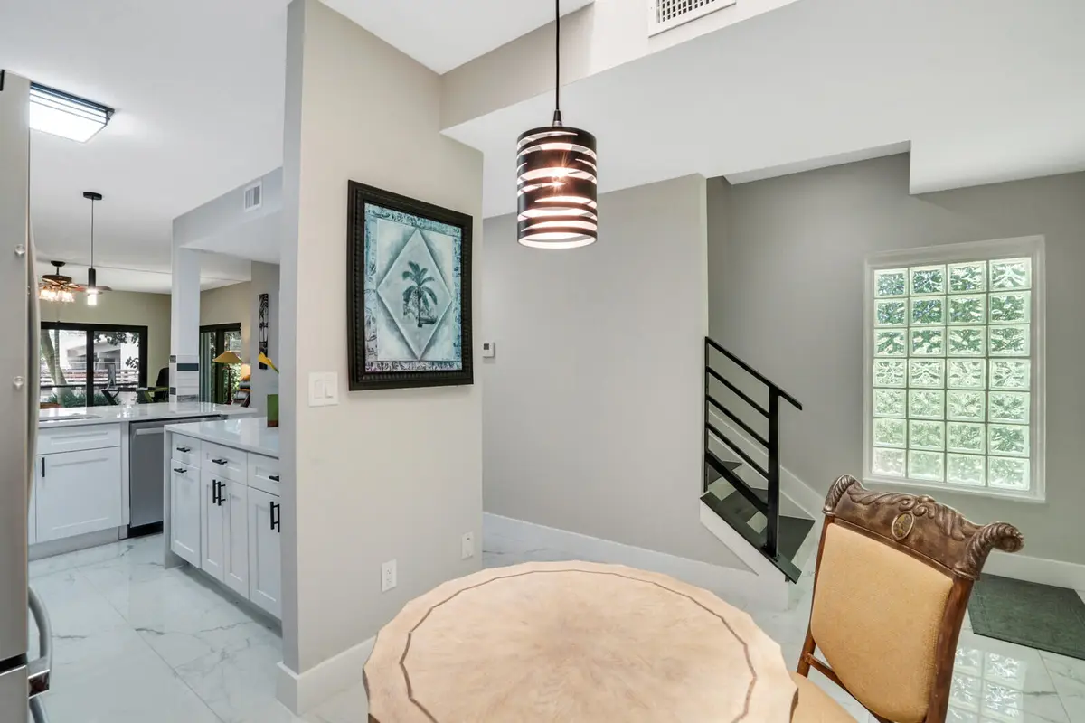 Foyer at 1301 N RIVERSIDE Drive 19, Pompano Beach