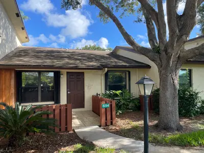 8094 SE Villa Circle, Hobe Sound – Condominium for rent