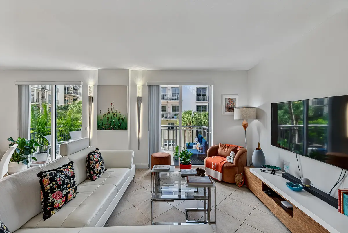 cunningham-17 at 2631 NE 14TH Avenue 316, Wilton Manors
