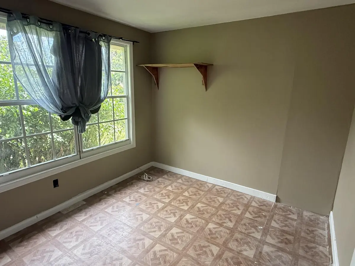 Room 1 at 2422 Genessee Avenue, West Palm Beach