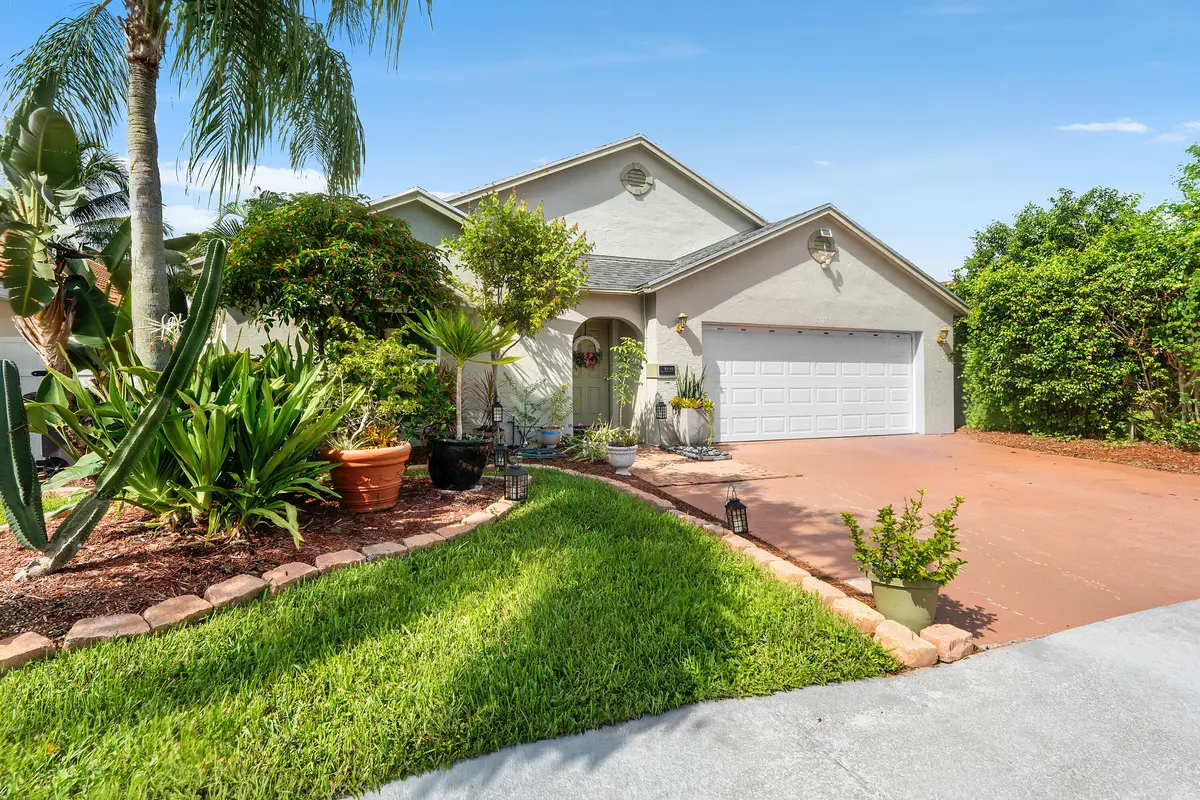 Front 3 at 5115 Foxhall Drive, West Palm Beach