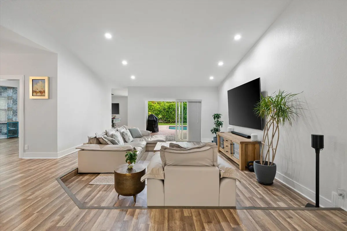 24-4850 NW 92nd Terrace, Coral Springs ( at 4850 NW 92nd Terrace, Coral Springs
