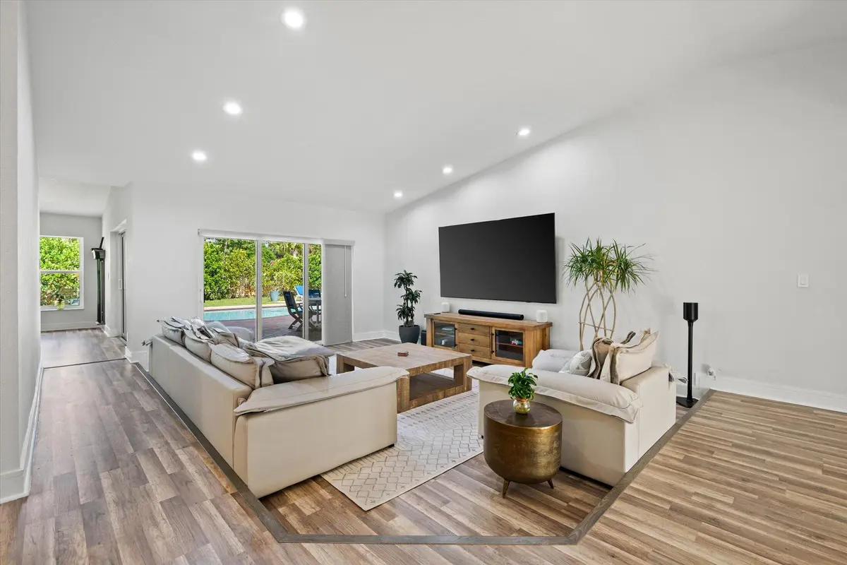 27-4850 NW 92nd Terrace, Coral Springs ( at 4850 NW 92nd Terrace, Coral Springs
