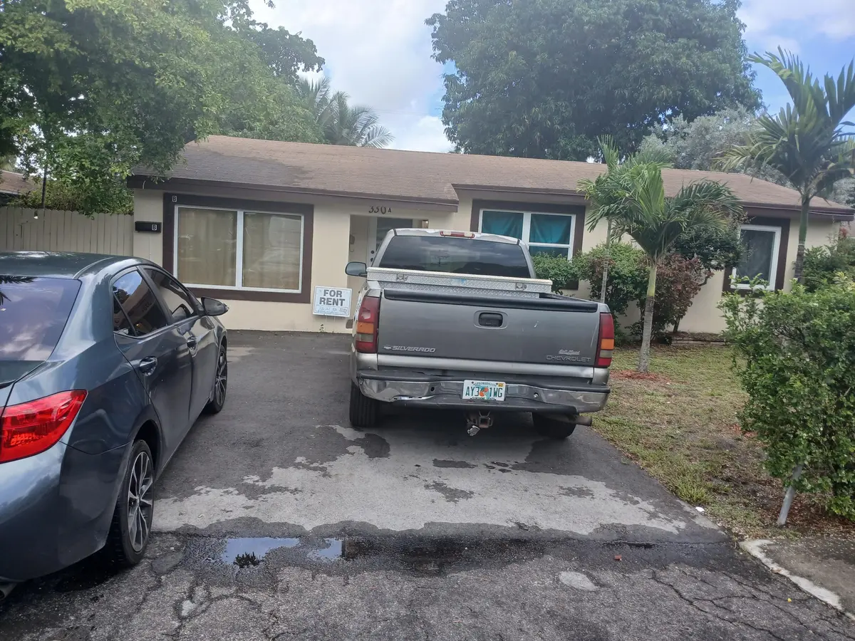 20260902_142321 at 330 SW 14TH Street, Dania Beach