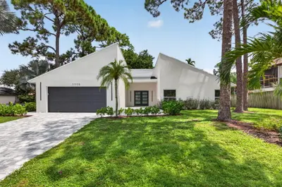2908 NW 24th Way, Boca Raton – Single Family Residence for sale