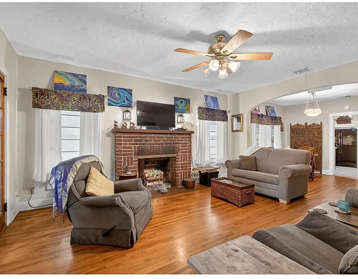 IMG_0458 at 705 Lytle Street, West Palm Beach
