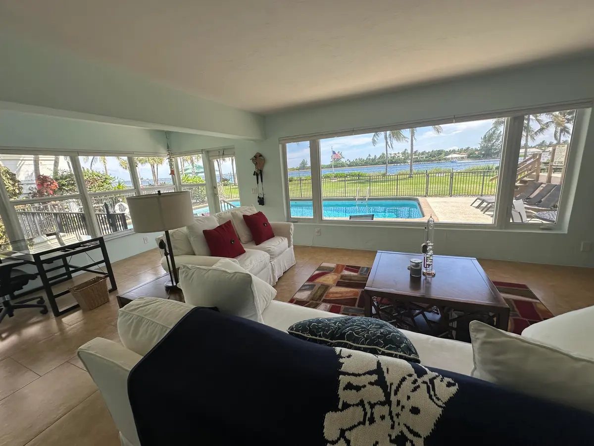 living.2 at 308 Inlet Way 3, Palm Beach Shores
