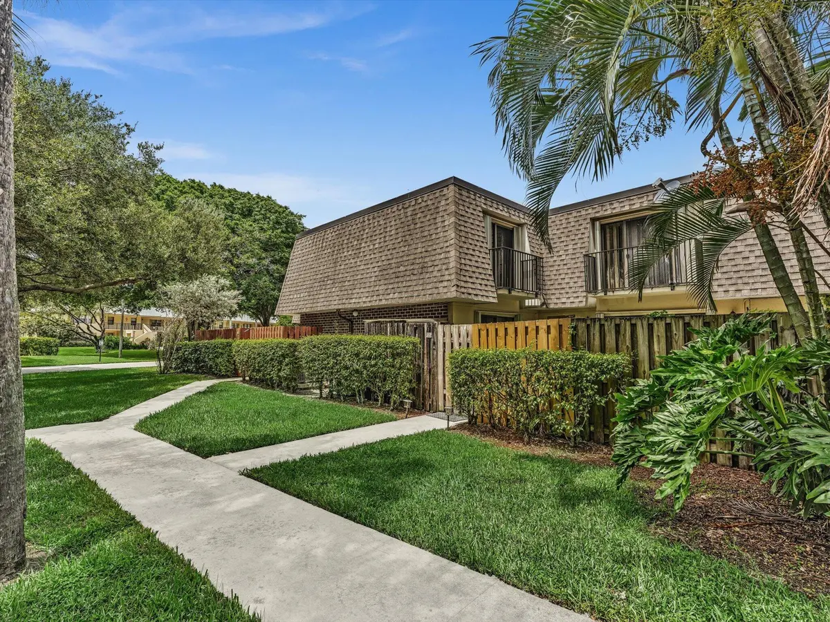 Walkway to 2909 SW 22nd Circle at 2909 SW 22ND Circle 38B, Delray Beach