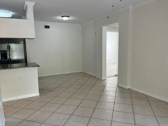 FR looking at DR at 6410 Emerald Dunes Drive 204, West Palm Beach