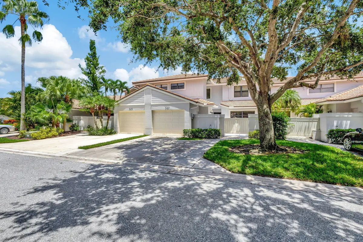 3-web-or-mls-1 (211) at 527 Prestwick Circle, Palm Beach Gardens