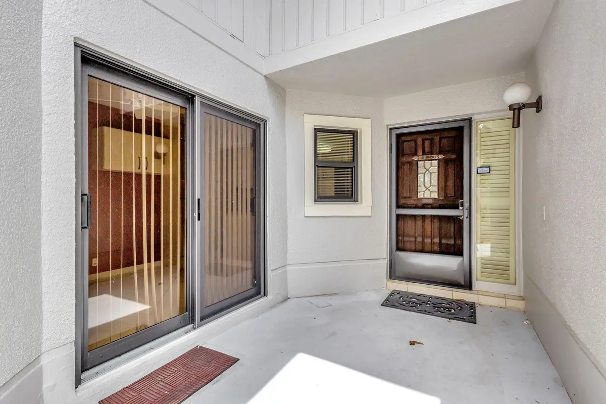 4-web-or-mls-1 (191) at 527 Prestwick Circle, Palm Beach Gardens