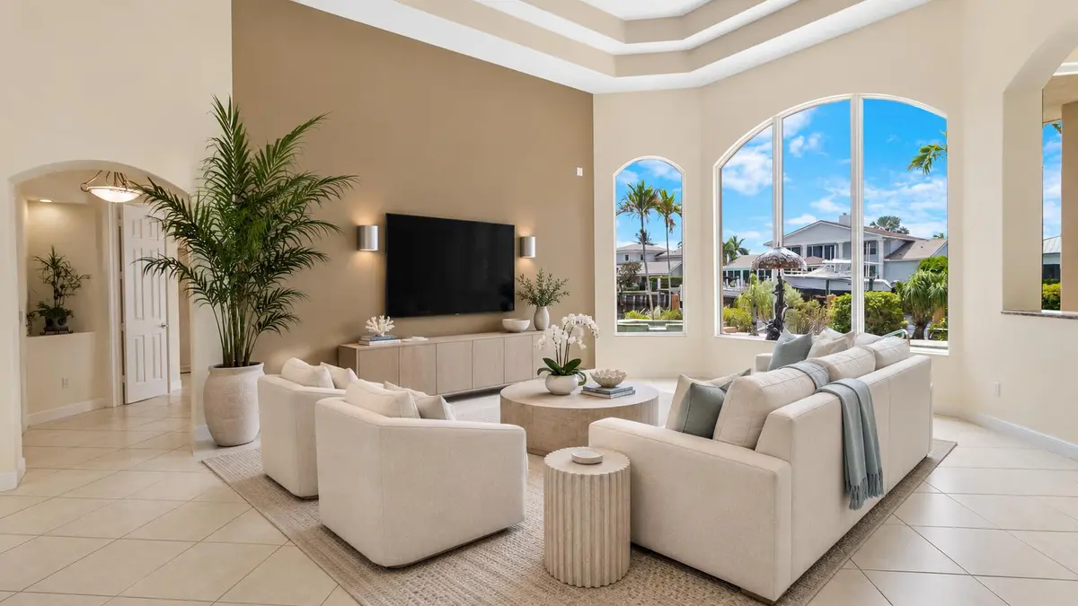 Living Staged at 2761 SE 9TH Street, Pompano Beach