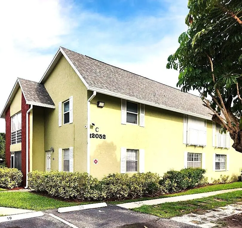 Building at 12052 ALTERNATE A1A C8, Palm Beach Gardens
