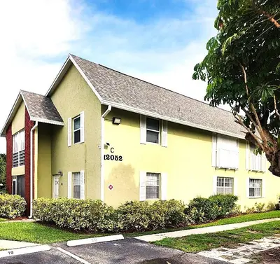 12052 ALTERNATE A1A C8, Palm Beach Gardens – Condominium for sale