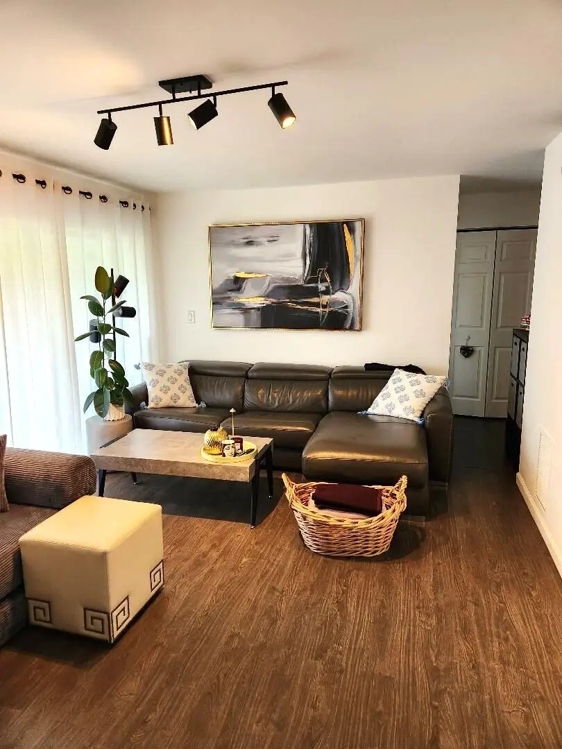 Living at 12052 ALTERNATE A1A C8, Palm Beach Gardens