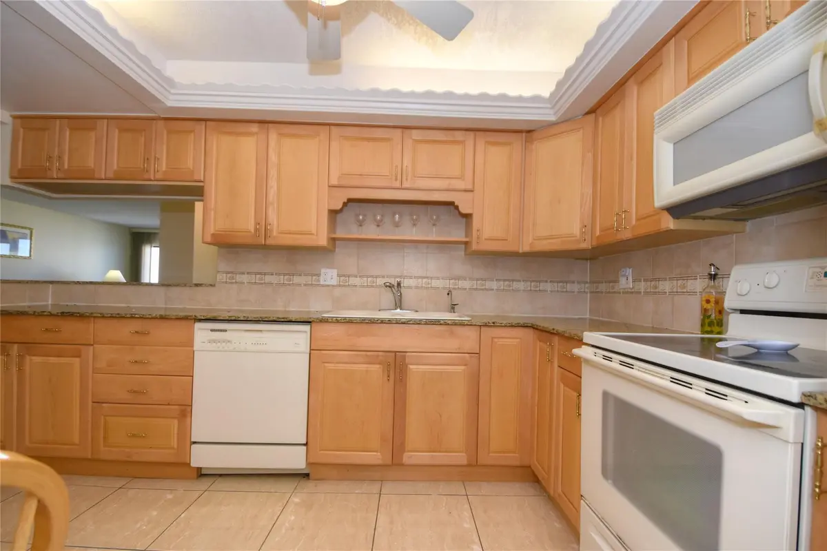 Photo 6 at 5100 N OCEAN Boulevard 1004, Lauderdale-By-The-Sea