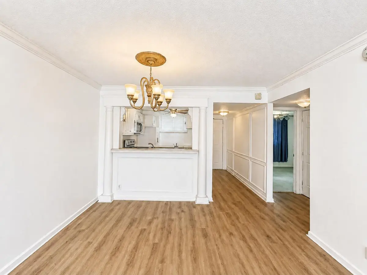 Dining - Kitchen at 110 LAKE EMERALD Drive 103, Oakland Park