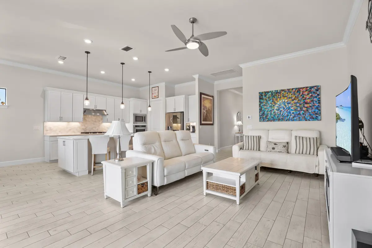 10_0o1a2048 at 786 SE COURANCES Drive, Port St. Lucie