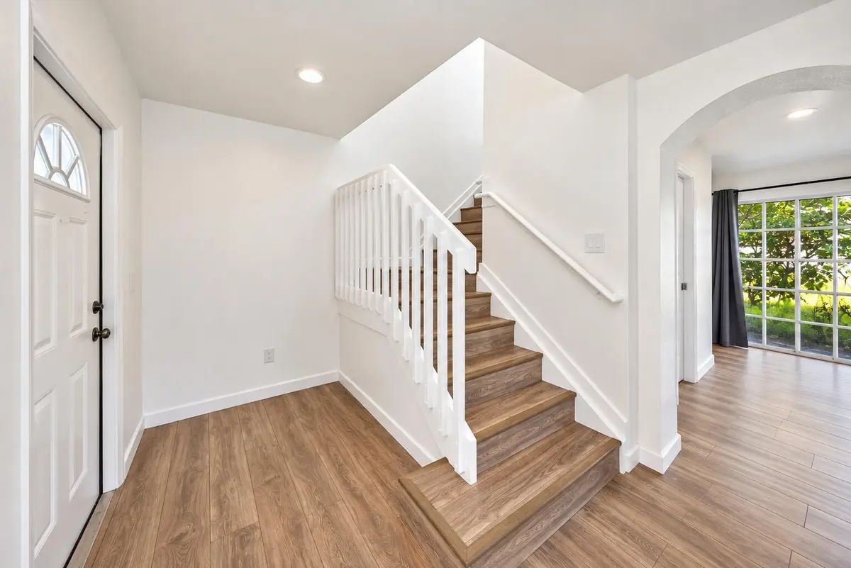 205ENTRY at 203 NW 12TH Avenue 205, Fort Lauderdale