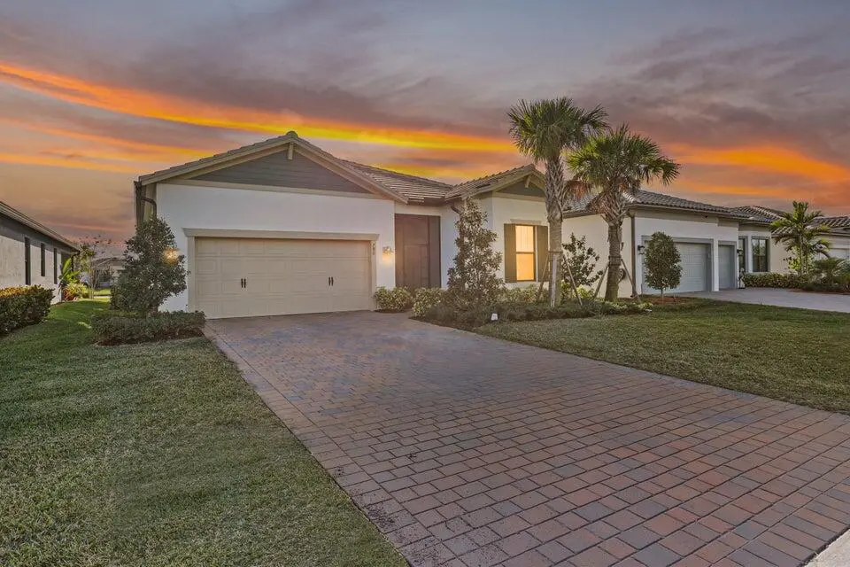 786 SE COURANCES Drive, Port St. Lucie, FL – photo 2