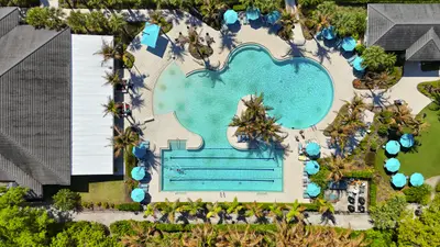 5172 SE CLUB Way 207, Stuart – Condominium for rent