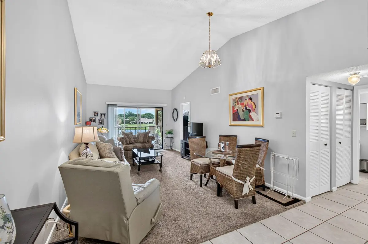 Vaulted Ceiling at 330 PALMWOOD Place 208, Boca Raton