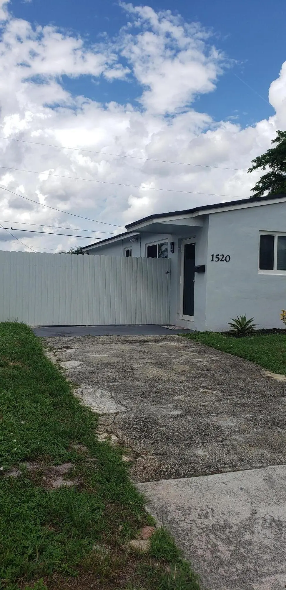 joelfd at 1520 N 68th Terrace, Hollywood