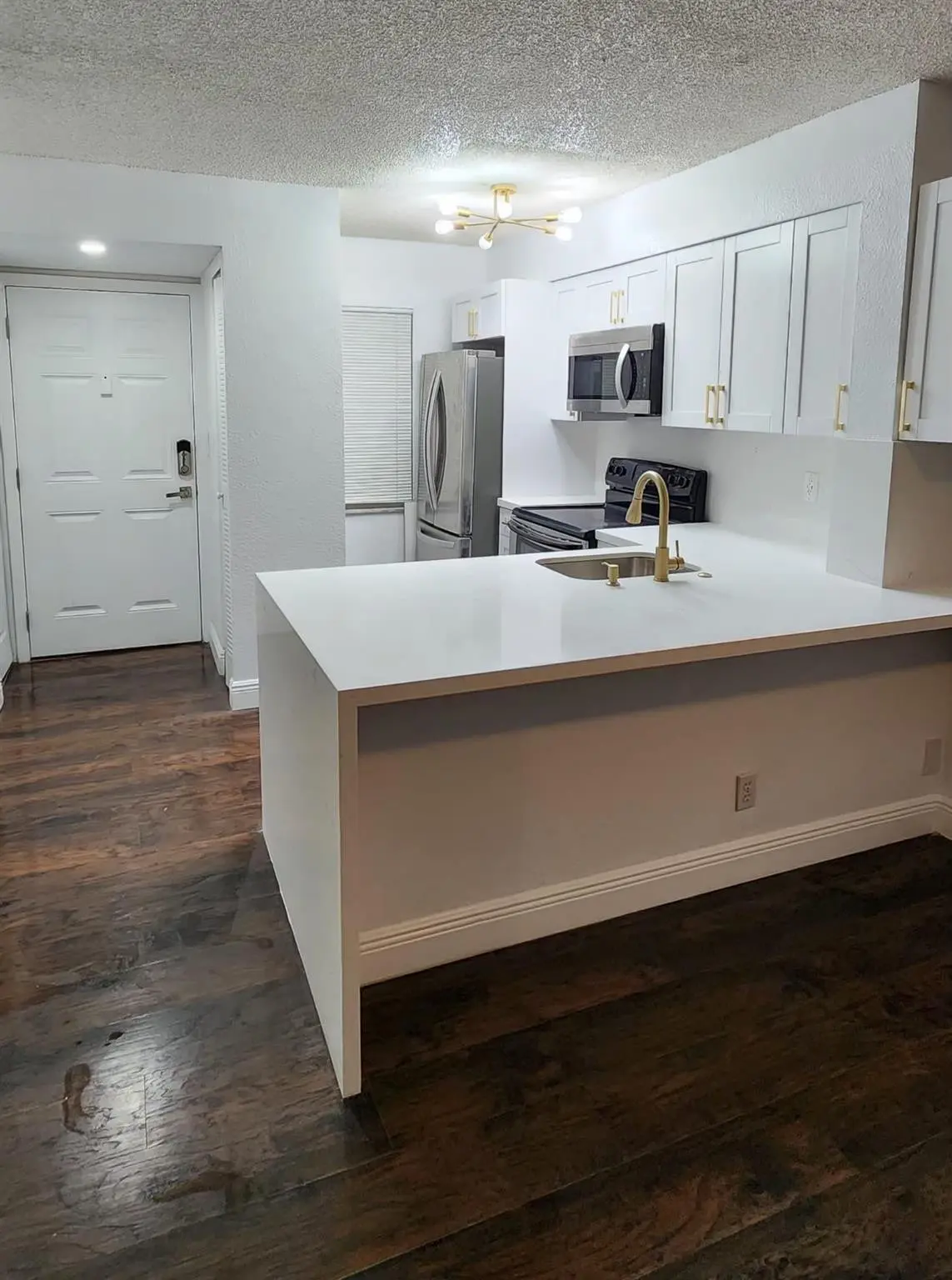Photo 5 at 2104 S Cypress Bend Drive 406, Pompano Beach