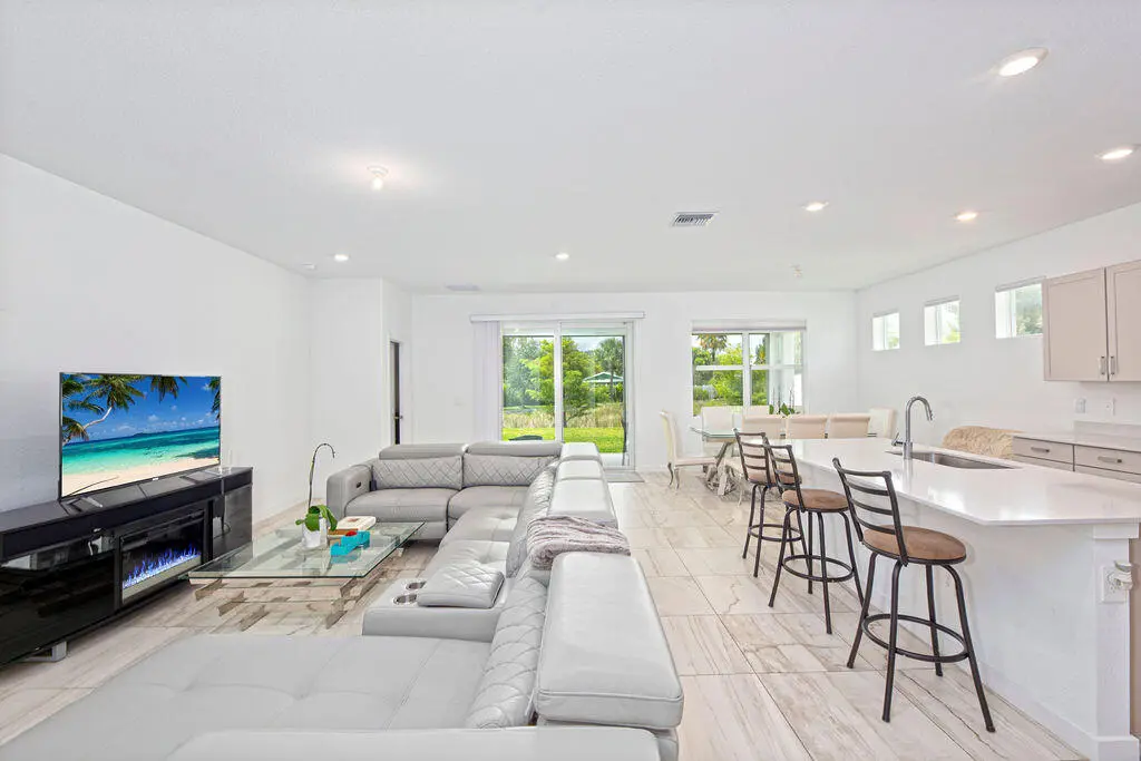 Image22 at 5788 SE SKYBLUE Circle, Stuart