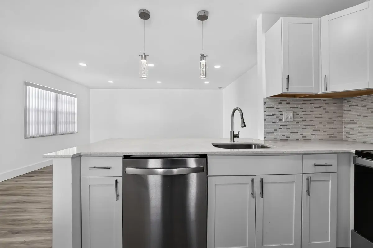 11-web-or-mls-_14A1957 at 515 Normandy Lane, Delray Beach