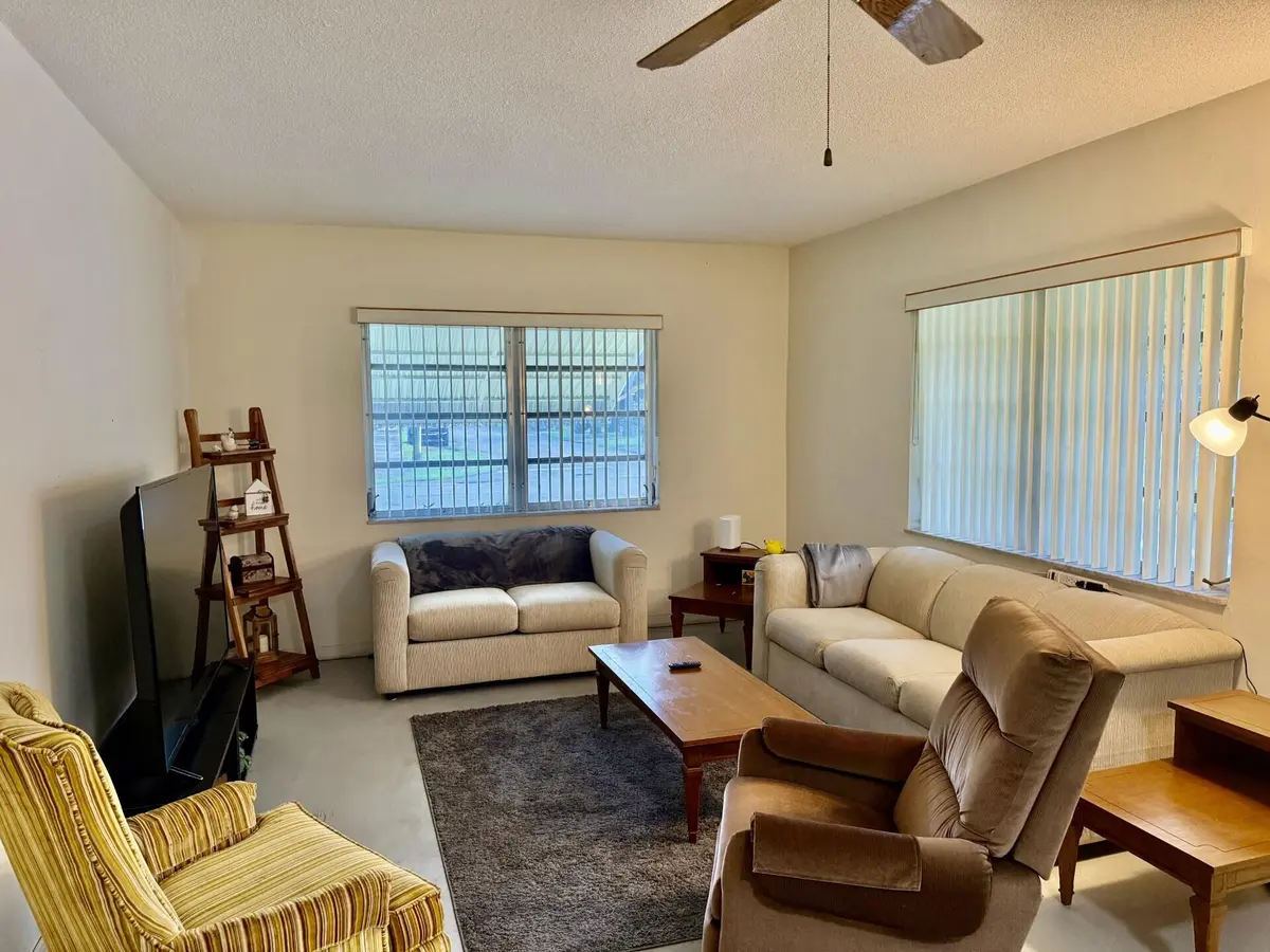 0c14c779-2c66-43e9-a2e5-dcc5db8bb4fa at 1501 ARTHUR Street 5, Hollywood