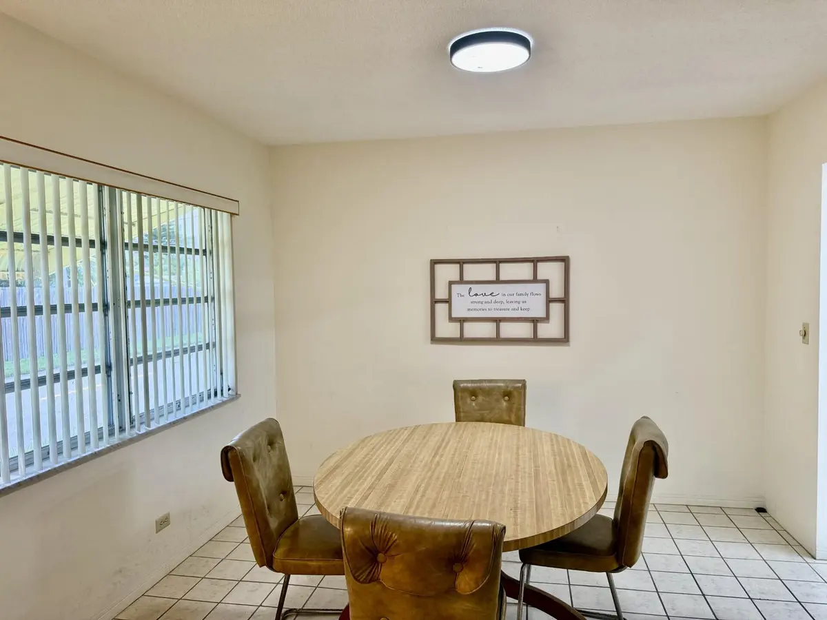944d8a4c-75cc-45fd-a105-3bf2619e6c42 at 1501 ARTHUR Street 5, Hollywood