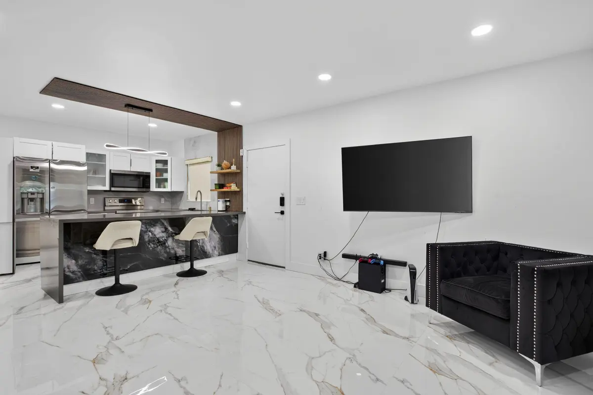 4-web-or-mls-8404 -7984 at 8404 W SAMPLE Road 230, Coral Springs