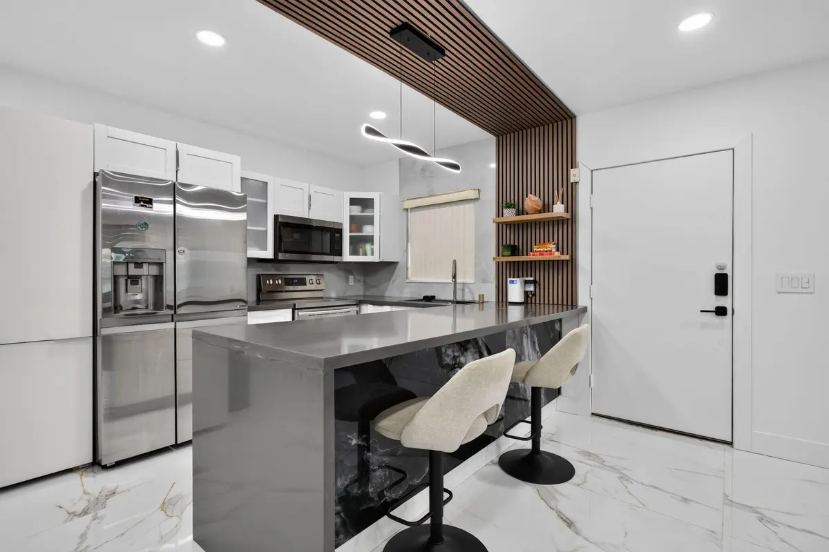 5-web-or-mls-8404 -7989 at 8404 W SAMPLE Road 230, Coral Springs