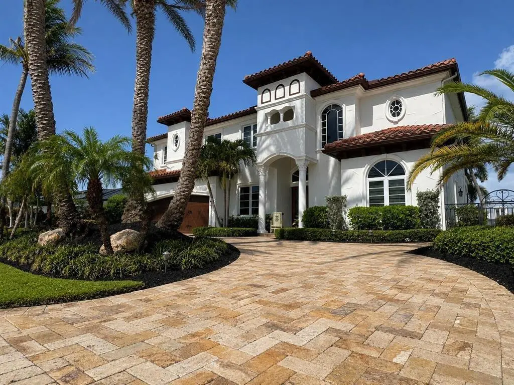 Front elevation at 4431 NE 24th Avenue, Lighthouse Point