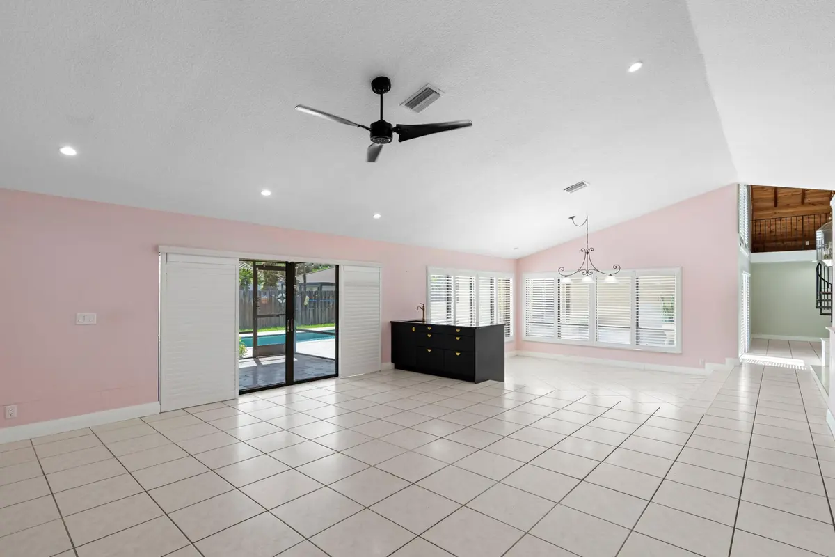 Living Room at 197 NW 104TH Avenue, Coral Springs