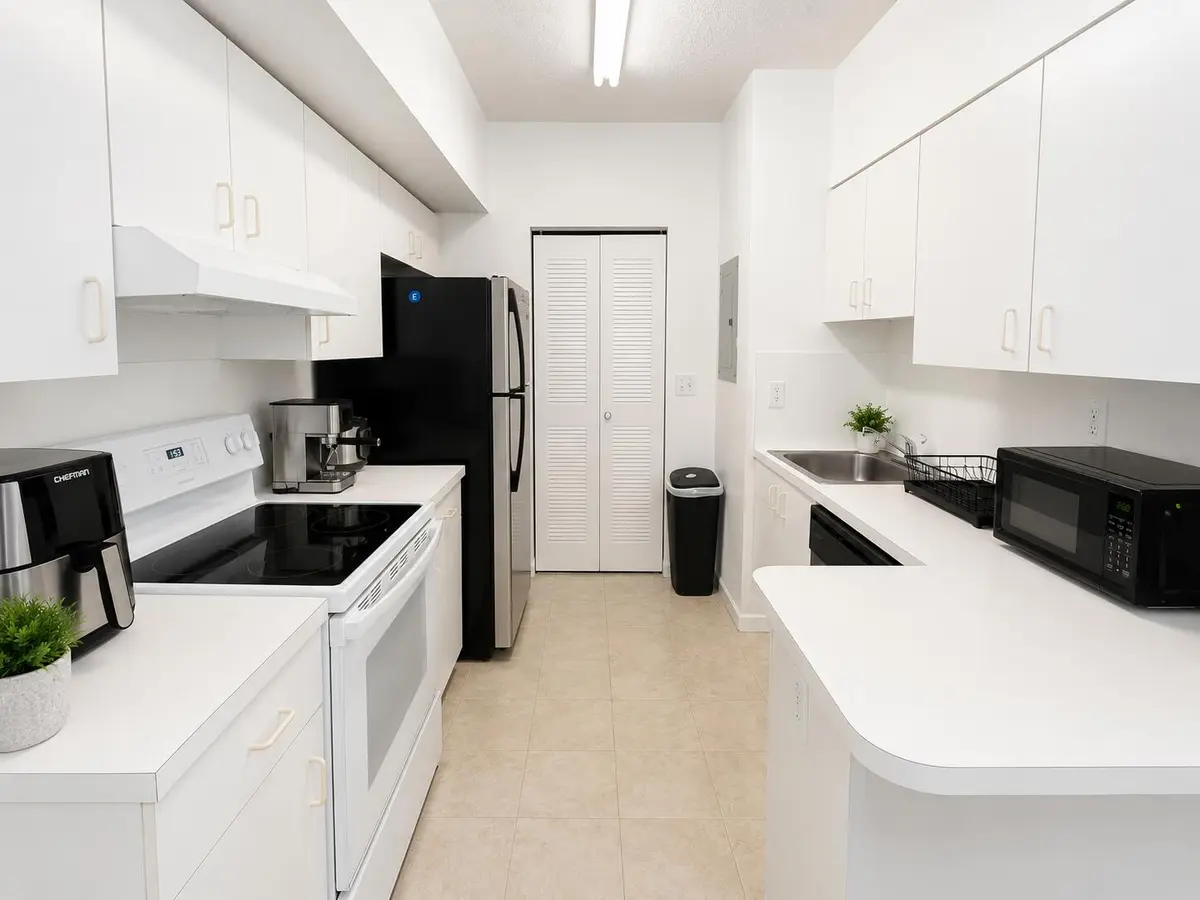8E72D3D6-E0B3-417D-B9DC-687D9CC1210A at 3271 Sabal Palm Manor 106, Davie