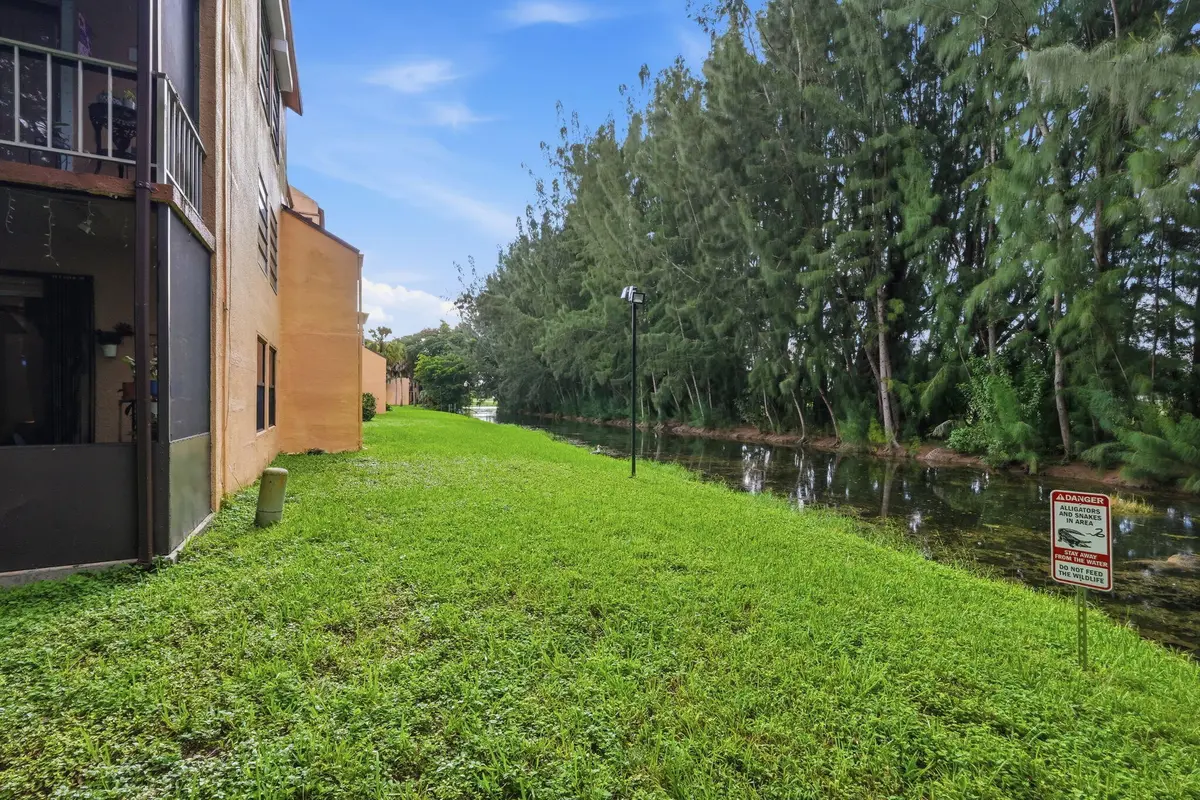 4-web-or-mls-430_Commodore_Dr_Unit_314_0 at 430 COMMODORE Drive 314, Plantation