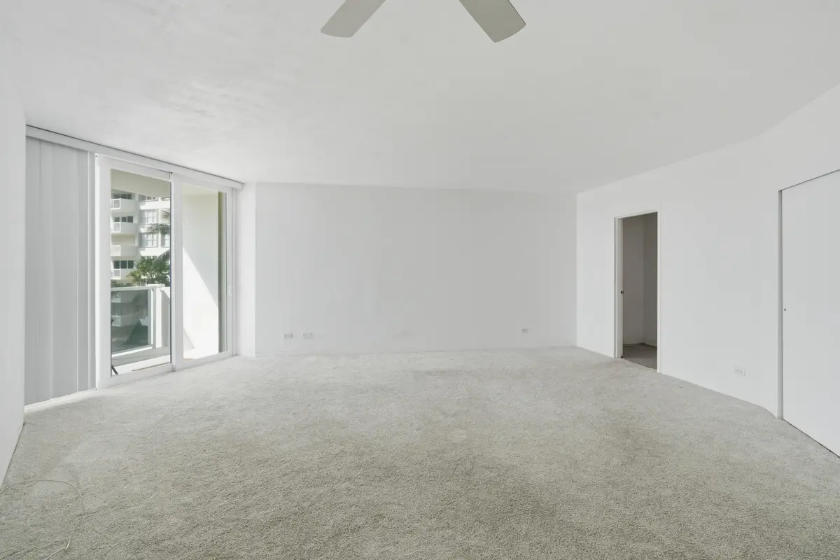 Living Area at 2800 N Flagler Drive 303, West Palm Beach