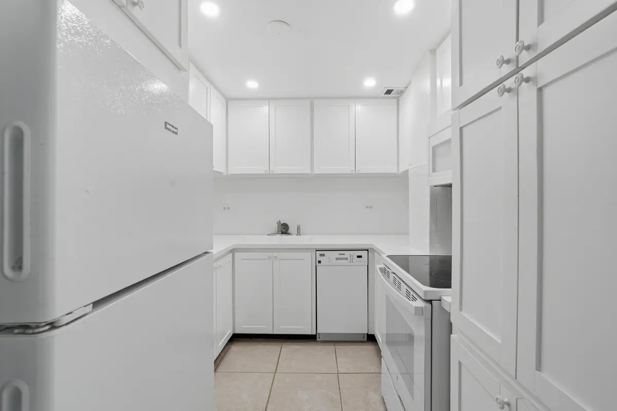 Kitchen at 2800 N Flagler Drive 303, West Palm Beach